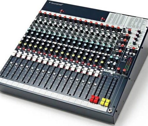 Crown XTi 4002 power amplifier - Seven Plus UAE