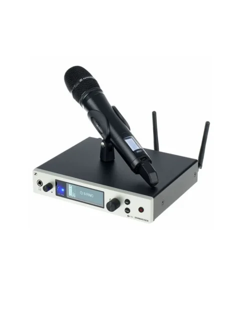 Yamaha DXR10 powered speaker - Seven Plus UAE